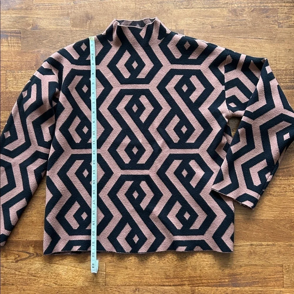 Zoe & Claire octagon print viscose blend funnel neck black brown sweater size S‍